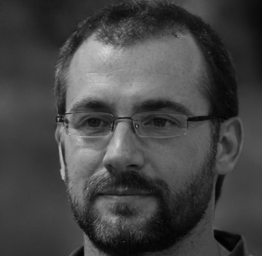 Rhys Broadhurst financial educator portrait